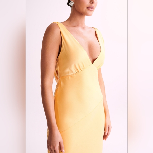 Nadia Maxi Satin Dress With Back Cowl - Lemon Size M - Picture 3 of 12